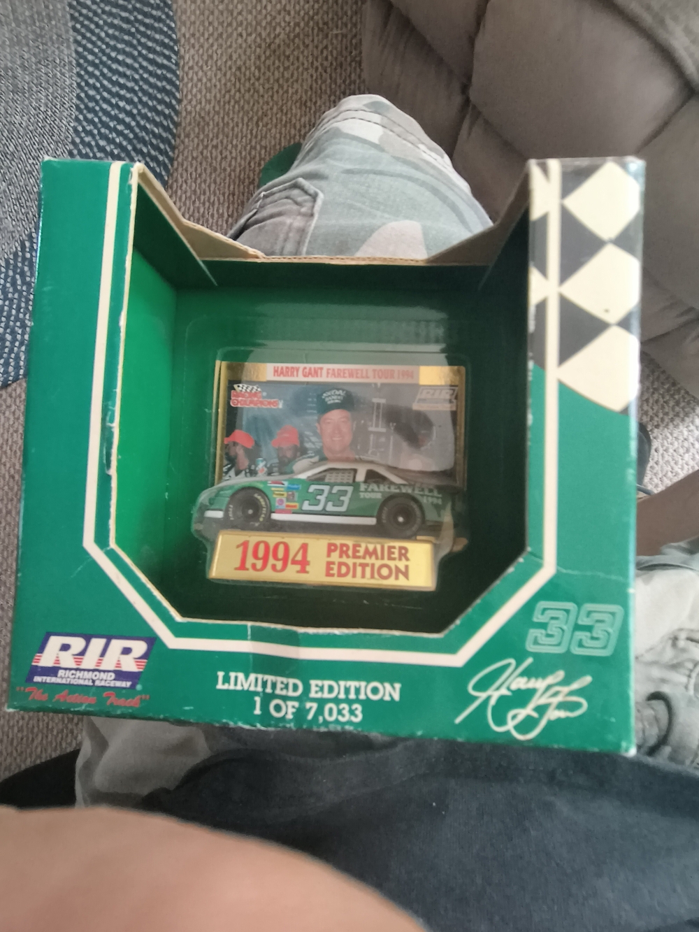 /Limited Edition Diecast Car 1/64 Scale Harry Gant 1994
